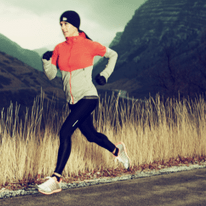 Immune support with U Perform - Lady running in the winter